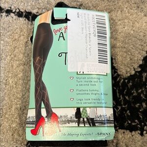 Assets by Sara Blakely SPANX flip side diamond tights Black